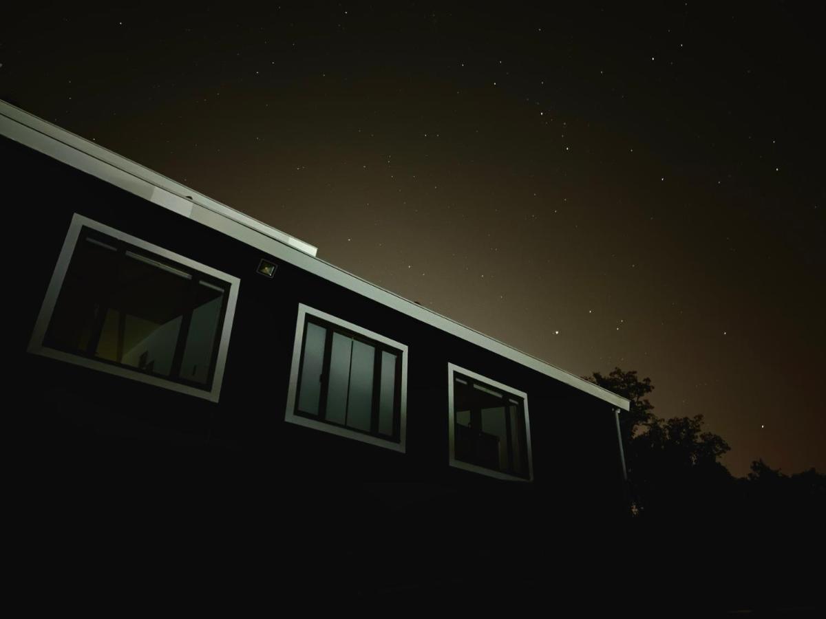 Guesthouse All You Need - All Rooms Have An Ocean View! Šimoda Exteriér fotografie